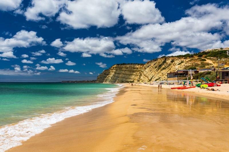 Praia do Porto de Mós que ver en Lagos