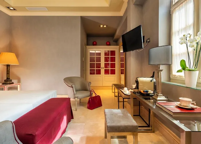 Mejores Hoteles Económicos Junto a la Estación Santa Justa